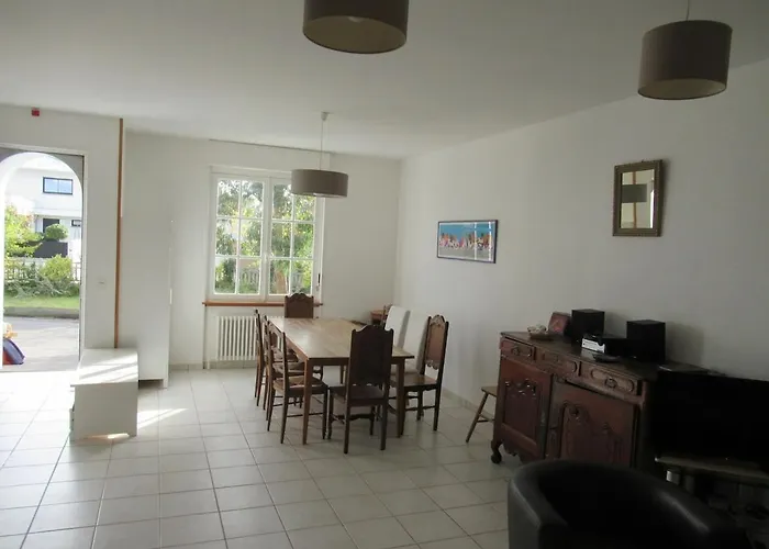 La Farandole, Coastal Family Villa Agon-Coutainville