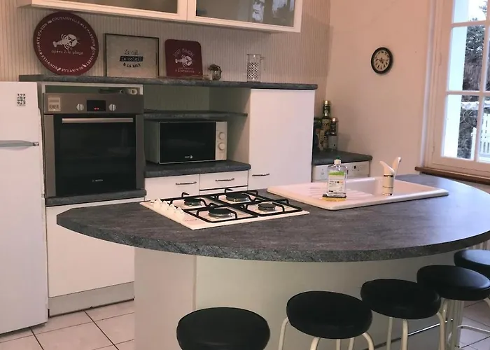 Villa La Farandole, Coastal Family